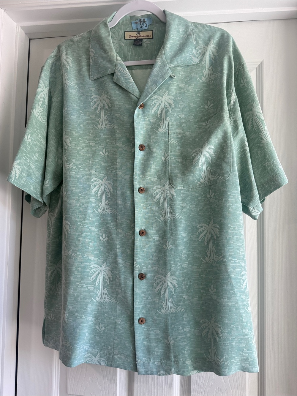 Tommy Bahama 100% silk Sage Green Palm-Print Button-Down Shirt
